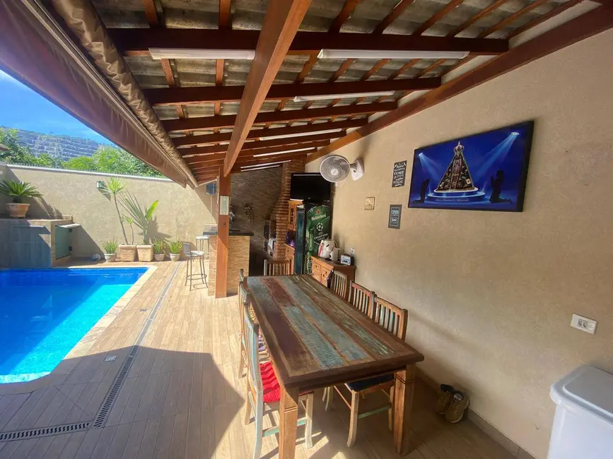 Foto 7 de Casa com 3 quartos à venda, 254m2 em Mairipora - SP