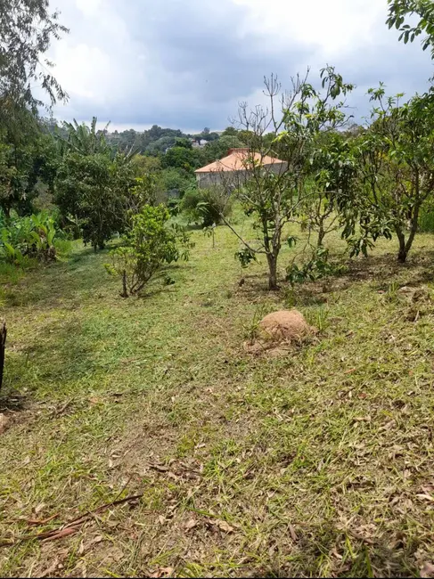 Foto 2 de Terreno / Lote à venda, 347m2 em Mairipora - SP