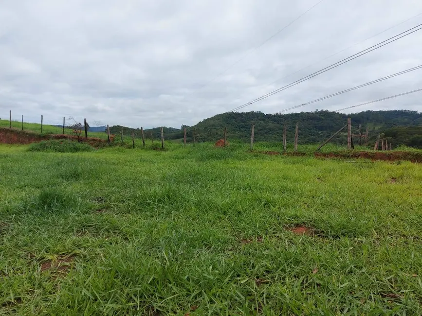 Foto 3 de Chácara com 1 quarto à venda, 80m2 em Nazare Paulista - SP