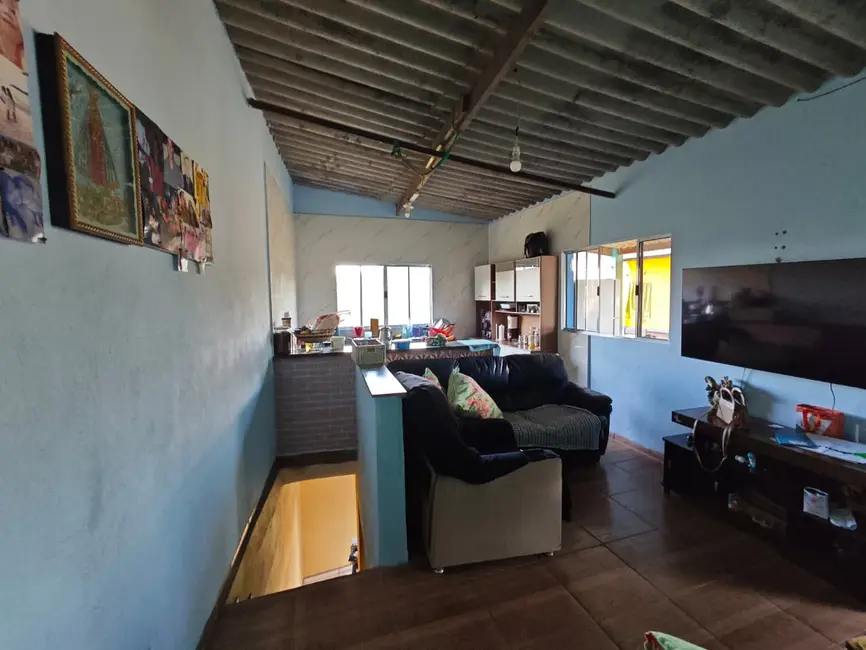 Foto 2 de Chácara com 2 quartos à venda, 90m2 em Nazare Paulista - SP