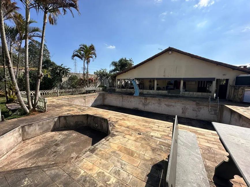 Foto 2 de Chácara com 4 quartos à venda, 250m2 em Santa Isabel - SP