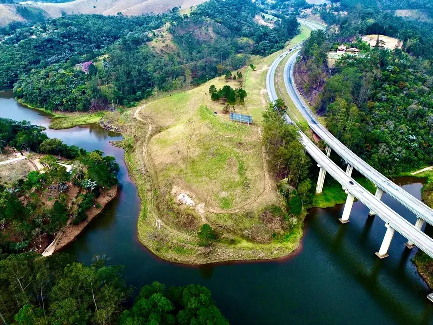 Foto 1 de Terreno / Lote à venda, 75000m2 em Nazare Paulista - SP
