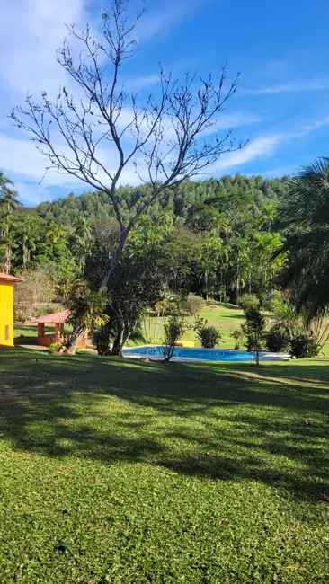Sítio / Rancho com 4 quartos à venda, 600m2 em Nazare Paulista - SP - imagem 9 Foto 9 de Sítio / Rancho com 4 quartos à venda, 600m2 em Nazare Paulista - SP