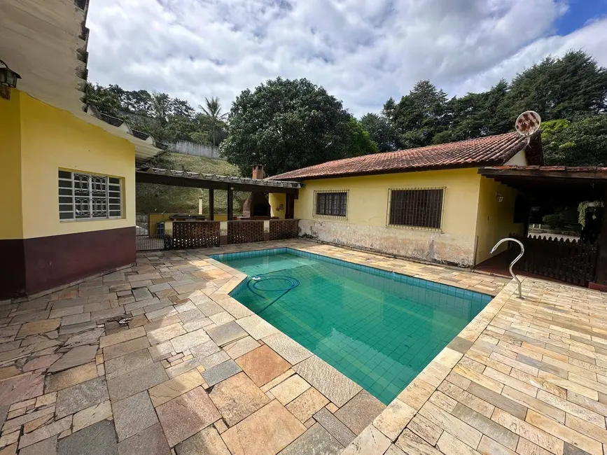 Foto 2 de Chácara com 6 quartos à venda, 300m2 em Santa Isabel - SP