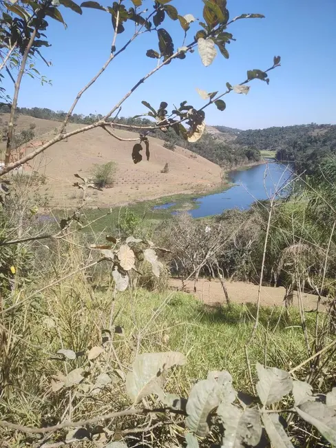 Foto 2 de Terreno / Lote à venda, 1356m2 em Santa Isabel - SP