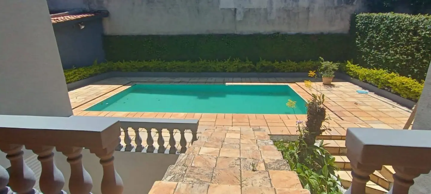 Foto 2 de Casa com 3 quartos para alugar, 370m2 em Jardim Paulista, Atibaia - SP