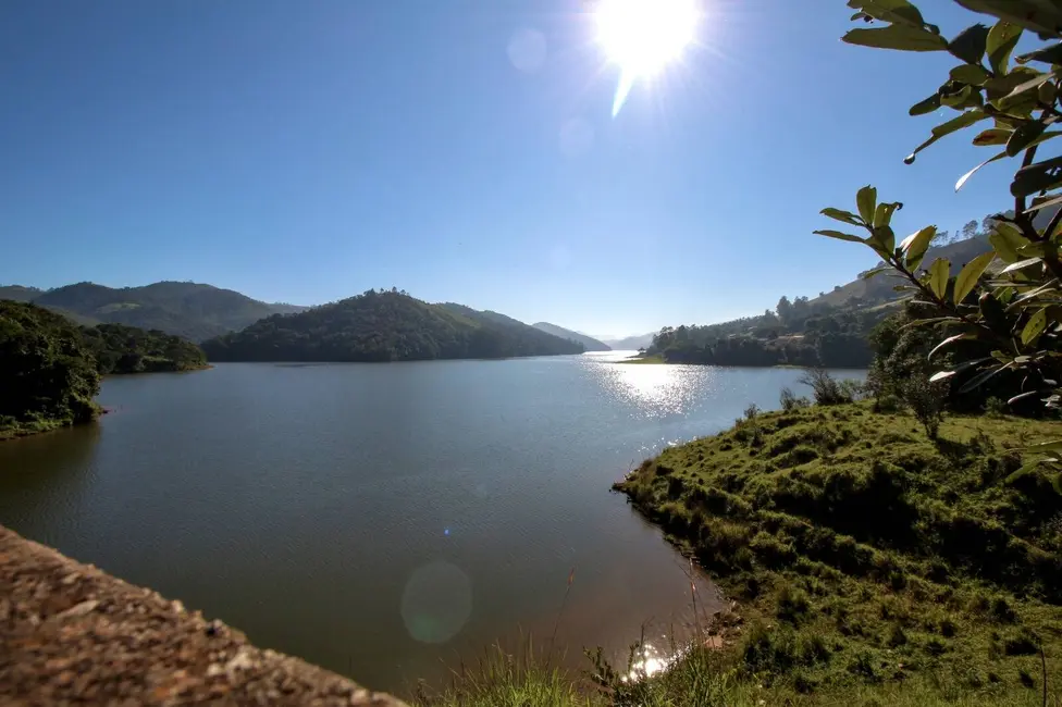 Foto 1 de Chácara com 3 quartos à venda, 130m2 em Nazare Paulista - SP