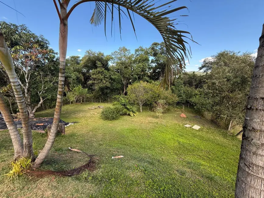Foto 4 de Chácara com 2 quartos à venda, 120m2 em Maracanã, Atibaia - SP