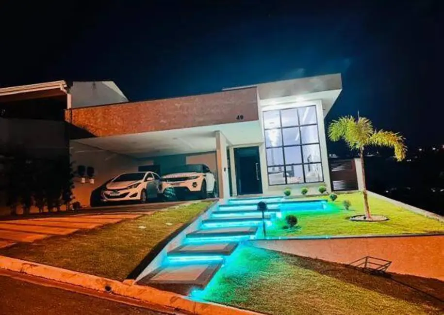 Foto 1 de Chácara com 4 quartos à venda, 150m2 em Centro, Piracaia - SP