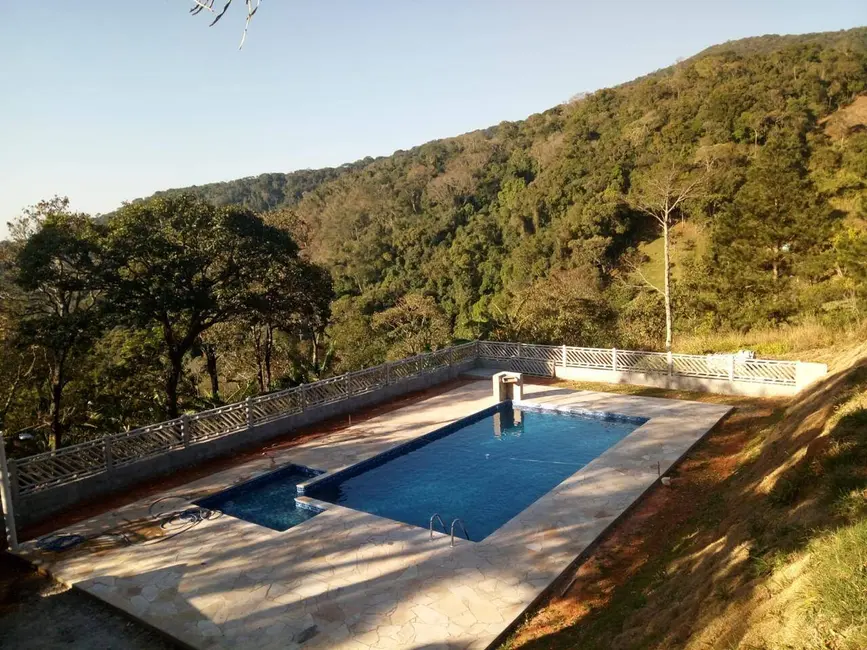 Chácara com 2 quartos à venda, 250m2 em Mairipora - SP - imagem 1 Foto 1 de Chácara com 2 quartos à venda, 250m2 em Mairipora - SP