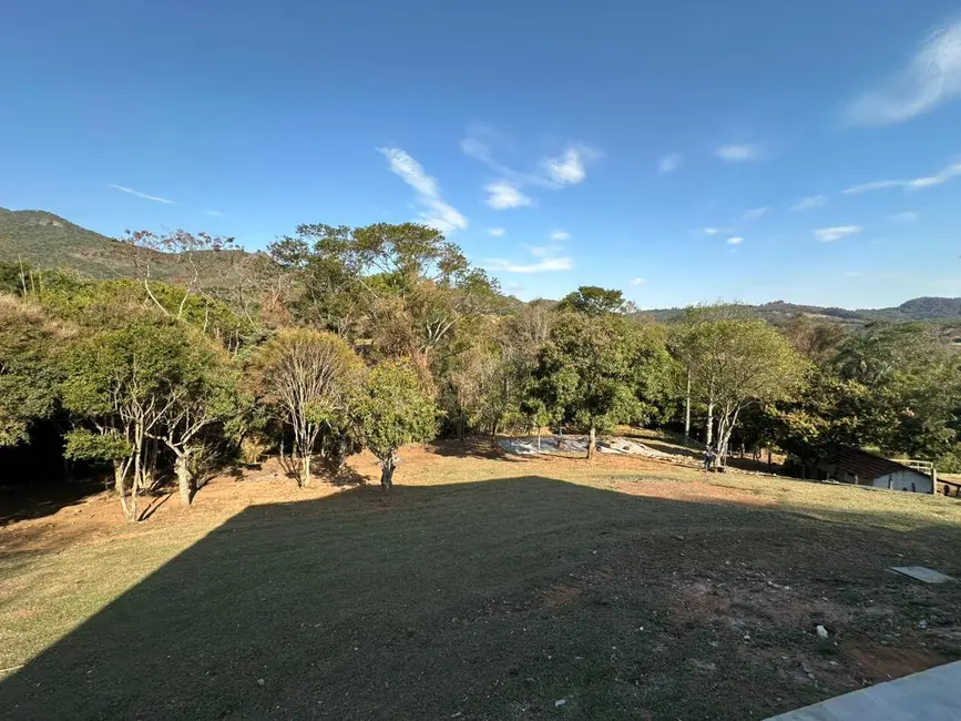 Foto 5 de Chácara com 3 quartos à venda, 200m2 em Vargem - SP