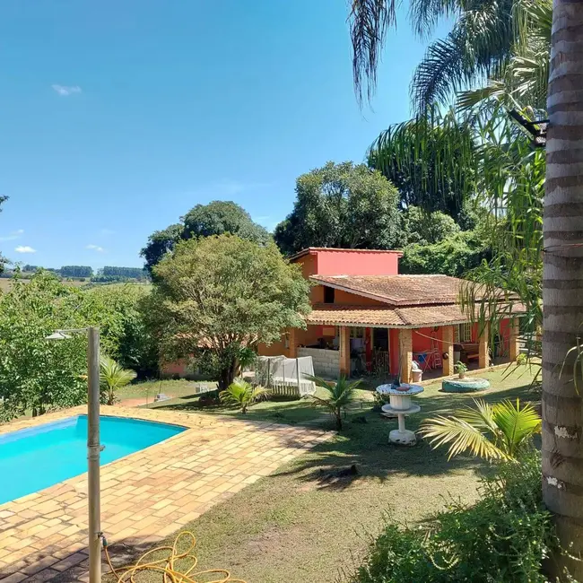 Foto 1 de Chácara com 2 quartos à venda, 152m2 em Mãe dos Homens, Braganca Paulista - SP