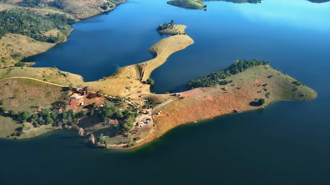 Foto 5 de Sítio / Rancho com 3 quartos à venda, 8m2 em Igarata - SP