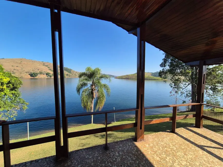 Foto 3 de Sítio / Rancho com 3 quartos à venda, 8m2 em Igarata - SP