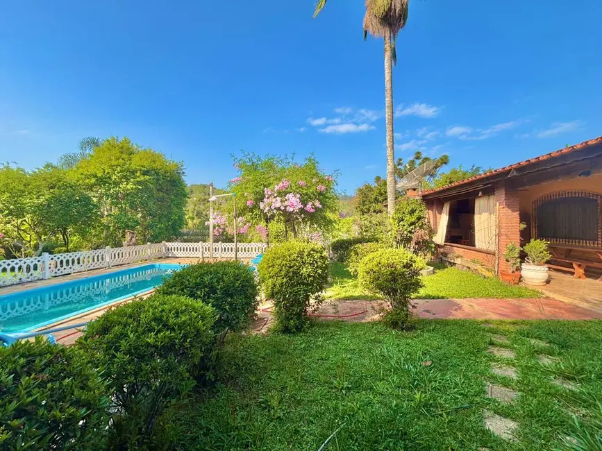 Foto 1 de Chácara com 4 quartos à venda, 120m2 em Mairipora - SP