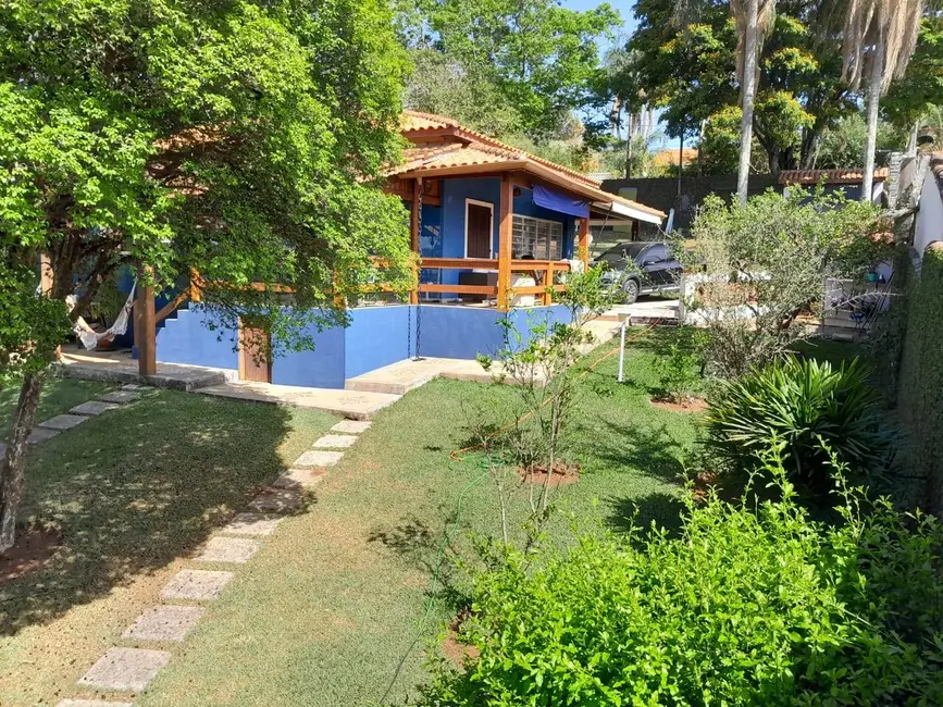 Foto 1 de Chácara com 3 quartos à venda, 280m2 em Chácara Fernão Dias, Braganca Paulista - SP