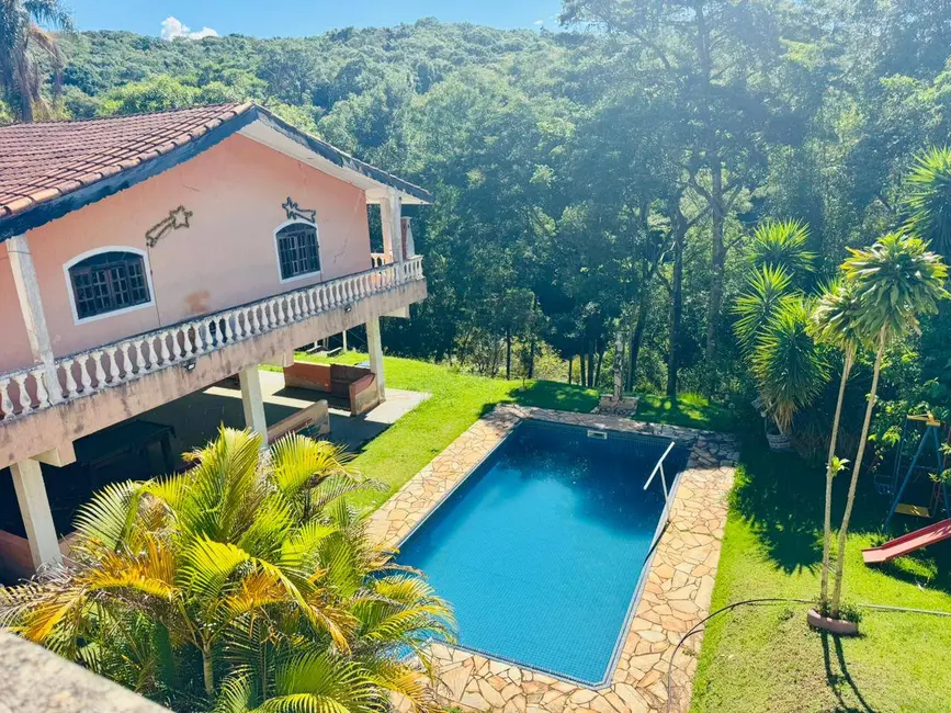 Foto 1 de Chácara com 4 quartos à venda, 250m2 em Mairipora - SP