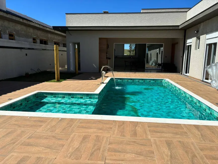 Foto 3 de Casa de Condomínio com 3 quartos à venda, 623m2 em Curitibanos, Braganca Paulista - SP