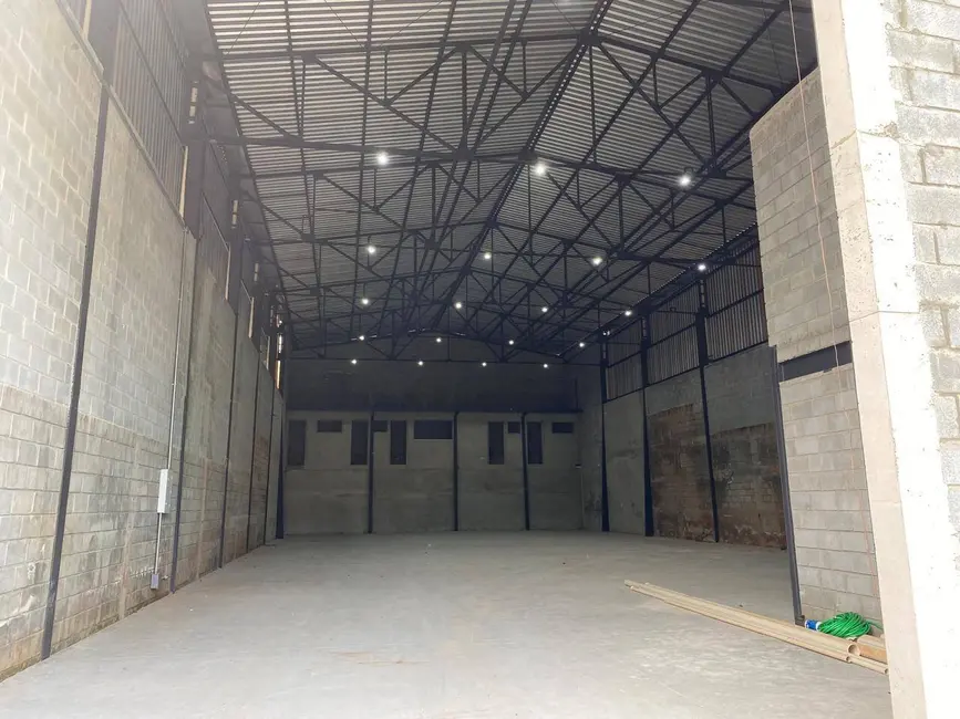 Foto 3 de Sala Comercial para alugar, 636m2 em Mairipora - SP