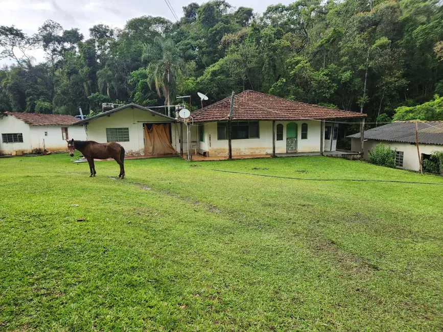 Foto 2 de Chácara com 3 quartos à venda, 400m2 em Nazare Paulista - SP