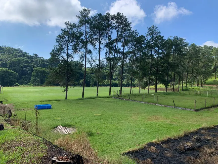 Foto 2 de Sítio / Rancho com 6 quartos à venda, 500m2 em Área Rural de Arujá, Aruja - SP