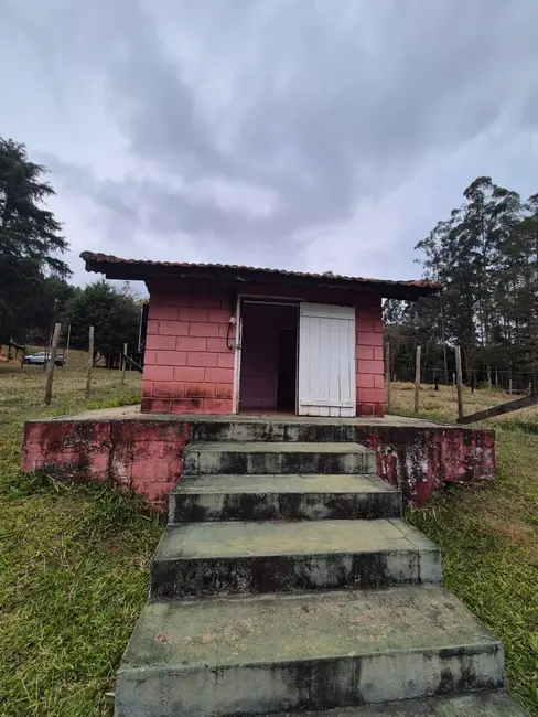 Sítio / Rancho com 3 quartos à venda, 350m2 em Nazare Paulista - SP - imagem 7 Foto 7 de Sítio / Rancho com 3 quartos à venda, 350m2 em Nazare Paulista - SP