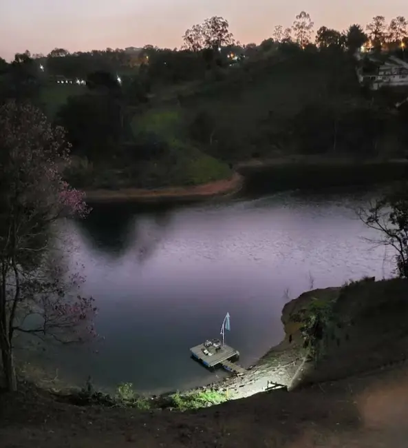 Chácara com 4 quartos à venda, 394m2 em Igarata - SP - imagem 3 Foto 3 de Chácara com 4 quartos à venda, 394m2 em Igarata - SP