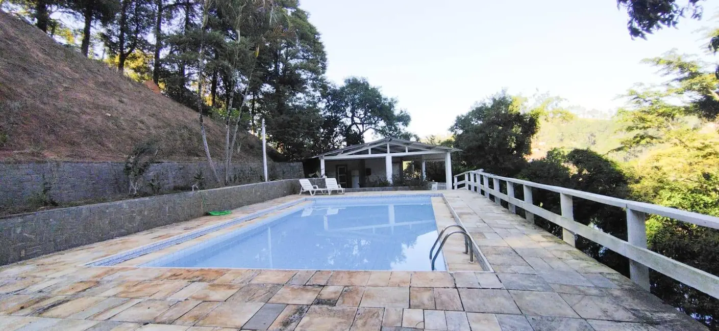 Chácara com 4 quartos à venda, 394m2 em Igarata - SP - imagem 4 Foto 4 de Chácara com 4 quartos à venda, 394m2 em Igarata - SP