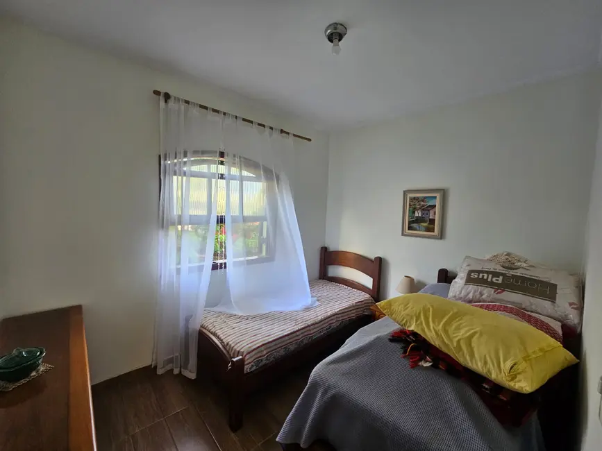 Foto 4 de Chácara com 3 quartos à venda, 250m2 em Igarata - SP