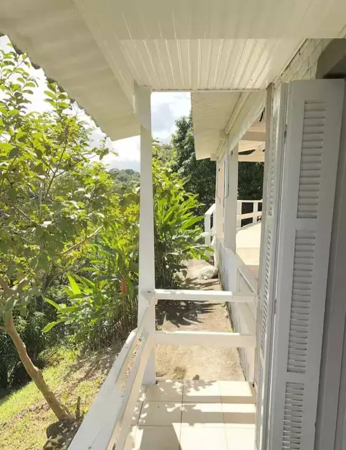 Chácara com 4 quartos à venda, 394m2 em Igarata - SP - imagem 5 Foto 5 de Chácara com 4 quartos à venda, 394m2 em Igarata - SP