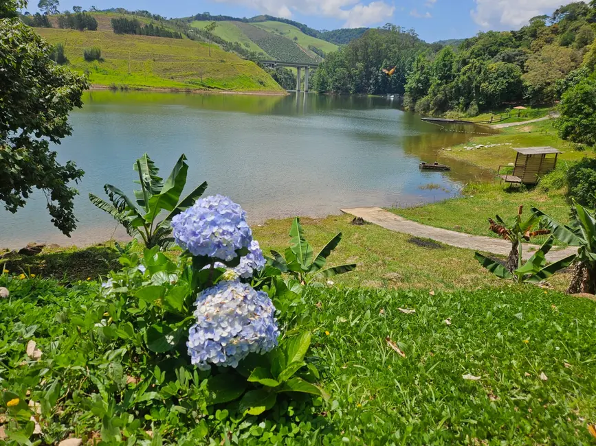 Foto 1 de Chácara com 2 quartos à venda, 120m2 em Nazare Paulista - SP