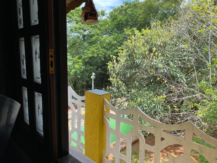 Foto 9 de Chácara com 3 quartos à venda, 200m2 em Santa Isabel - SP