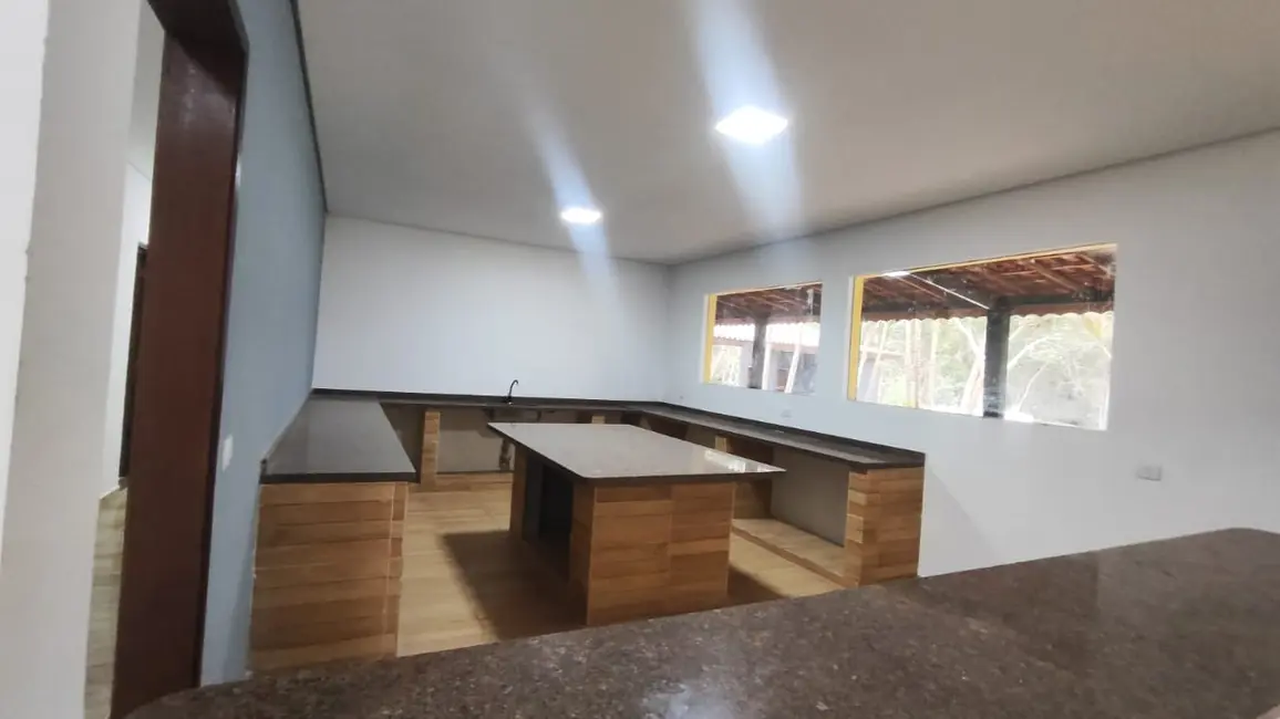 Foto 2 de Chácara à venda, 250m2 em Nazare Paulista - SP