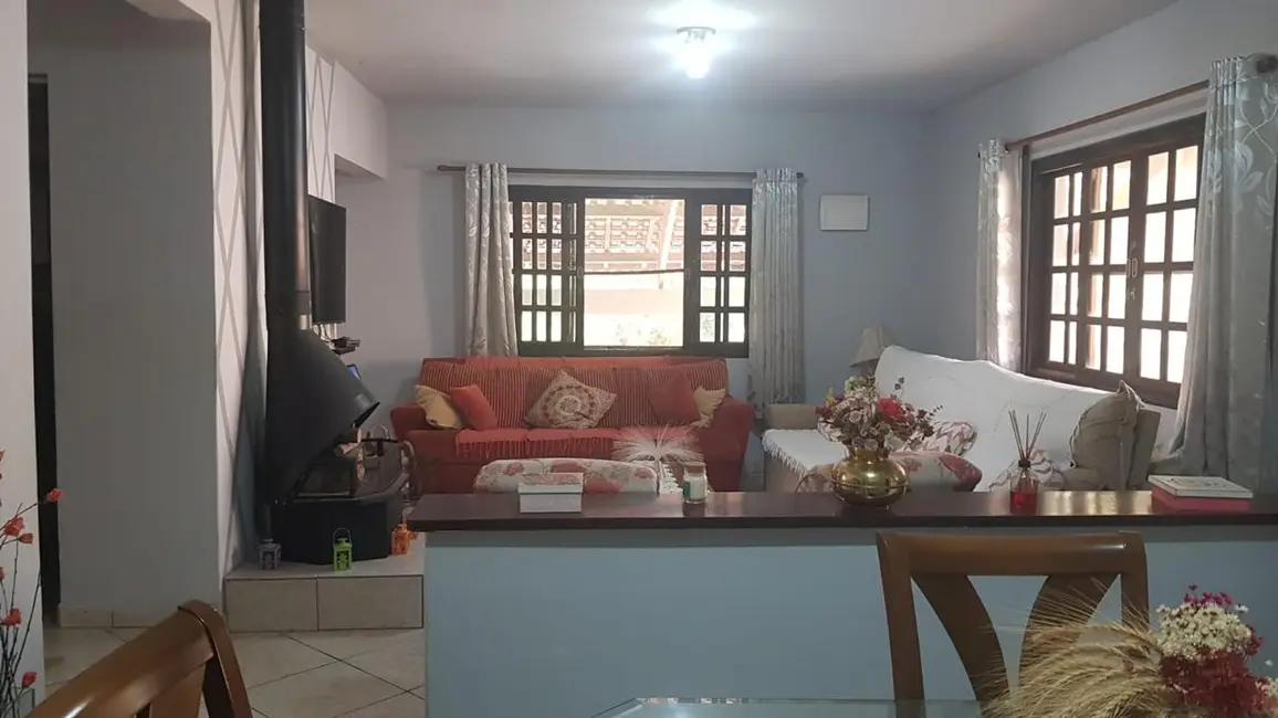 Foto 3 de Chácara com 3 quartos à venda, 150m2 em Mairipora - SP