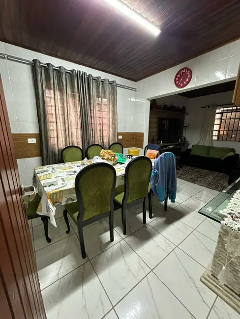 Chácara com 3 quartos à venda, 150m2 em Santa Isabel - SP - imagem 2 Foto 2 de Chácara com 3 quartos à venda, 150m2 em Santa Isabel - SP