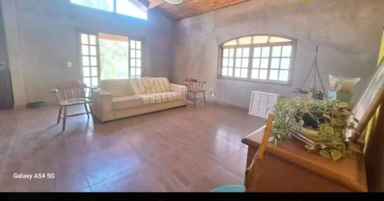 Foto 2 de Chácara com 5 quartos à venda, 200m2 em Mairipora - SP