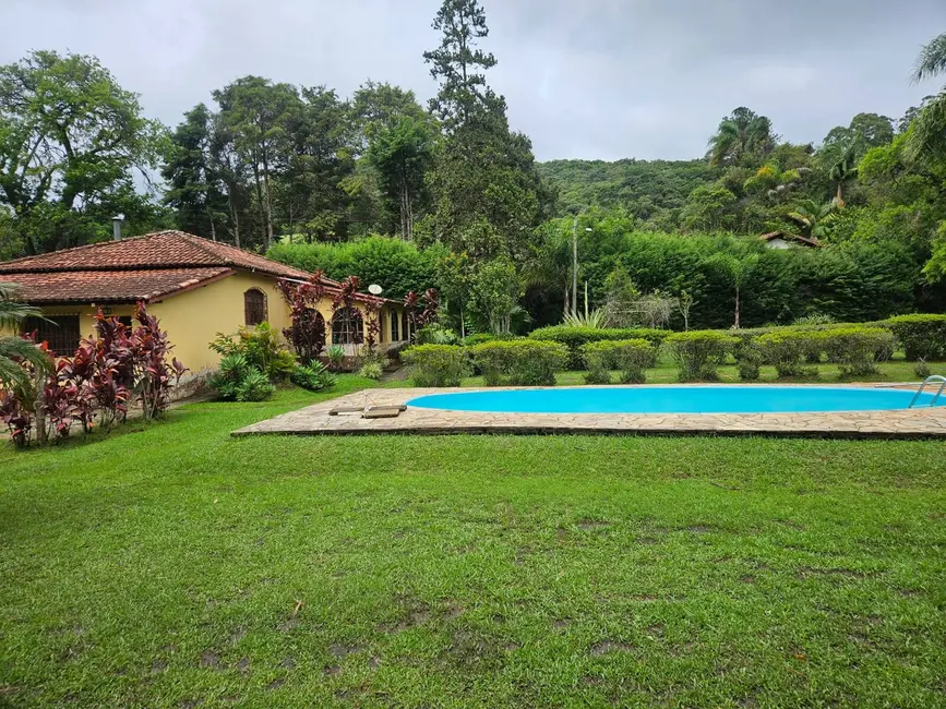 Foto 1 de Chácara com 5 quartos à venda, 300m2 em Bom Jesus Dos Perdoes - SP
