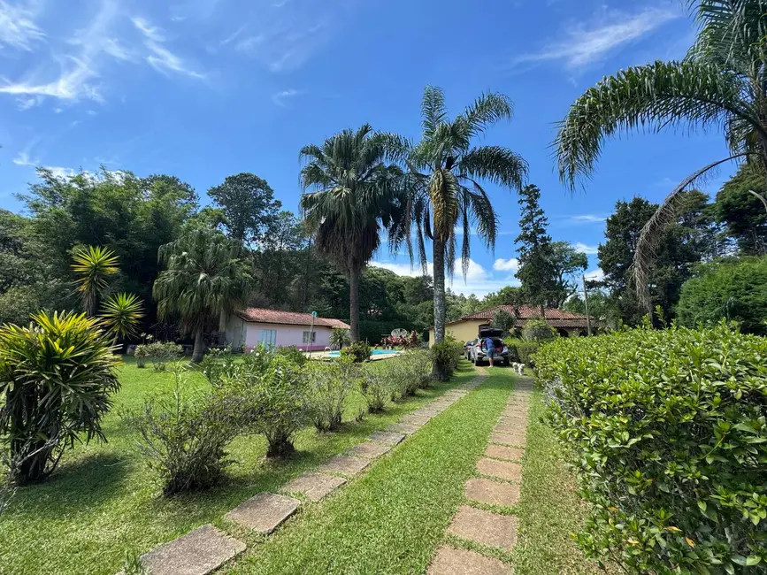 Foto 3 de Chácara com 5 quartos à venda, 300m2 em Bom Jesus Dos Perdoes - SP