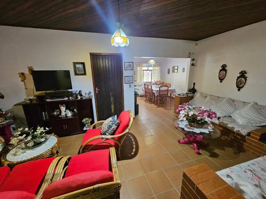 Foto 8 de Chácara com 5 quartos à venda, 300m2 em Bom Jesus Dos Perdoes - SP