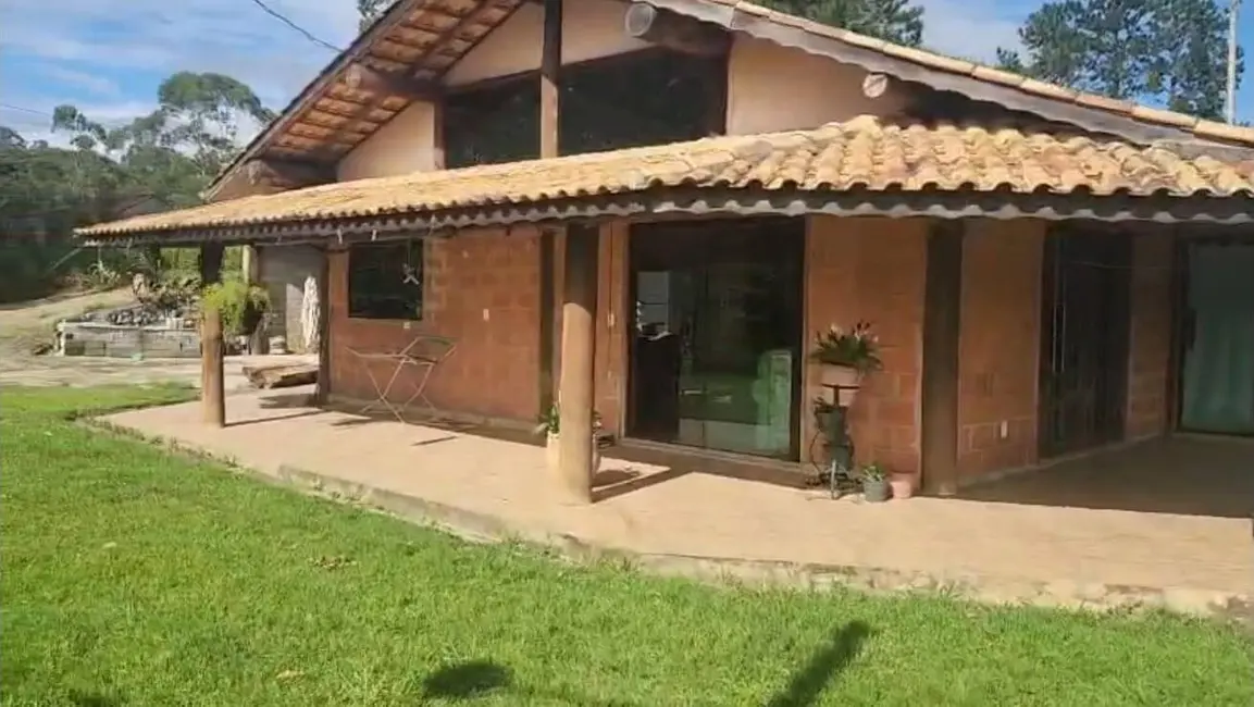 Foto 1 de Chácara com 3 quartos à venda, 180m2 em Mairipora - SP