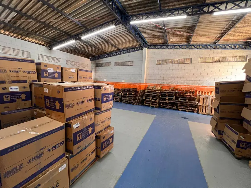 Foto 3 de Armazém / Galpão para alugar, 800m2 em Mairipora - SP
