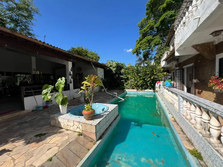 Chácara com 5 quartos à venda, 200m2 em Santa Isabel - SP - imagem 2 Foto 2 de Chácara com 5 quartos à venda, 200m2 em Santa Isabel - SP