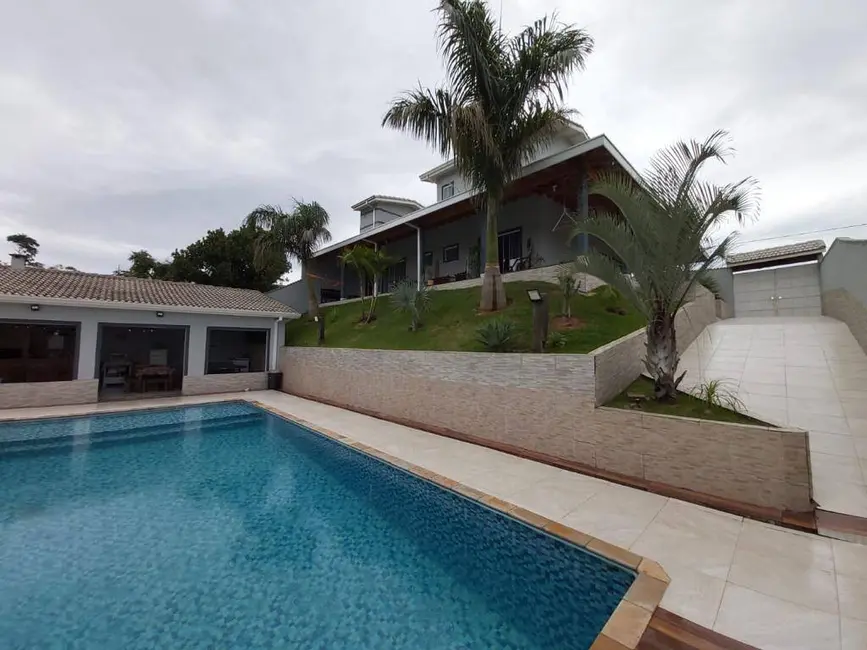 Foto 5 de Chácara com 4 quartos à venda, 300m2 em Igarata - SP