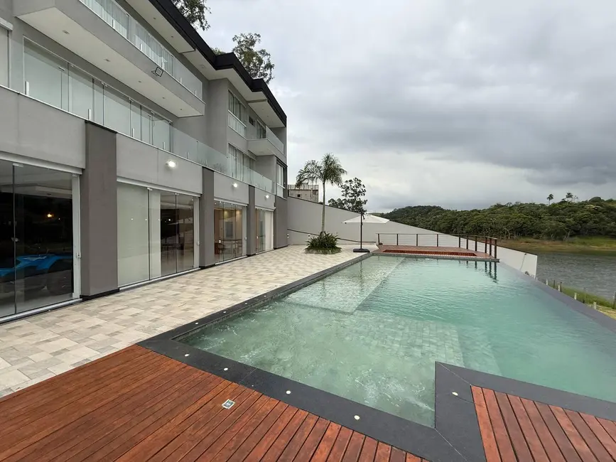 Foto 3 de Chácara com 3 quartos à venda, 422m2 em Igarata - SP