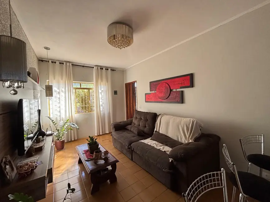 Foto 5 de Chácara com 2 quartos à venda, 120m2 em Jardim Estância Brasil, Atibaia - SP