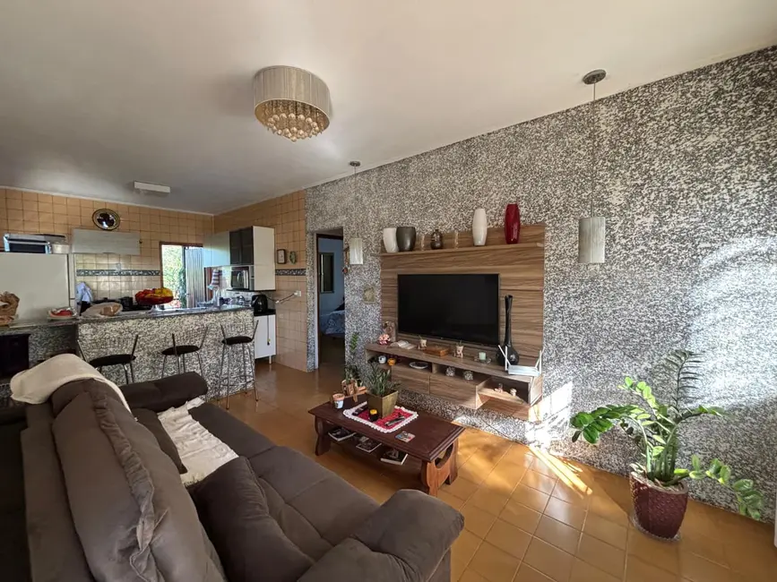 Foto 9 de Chácara com 2 quartos à venda, 120m2 em Jardim Estância Brasil, Atibaia - SP