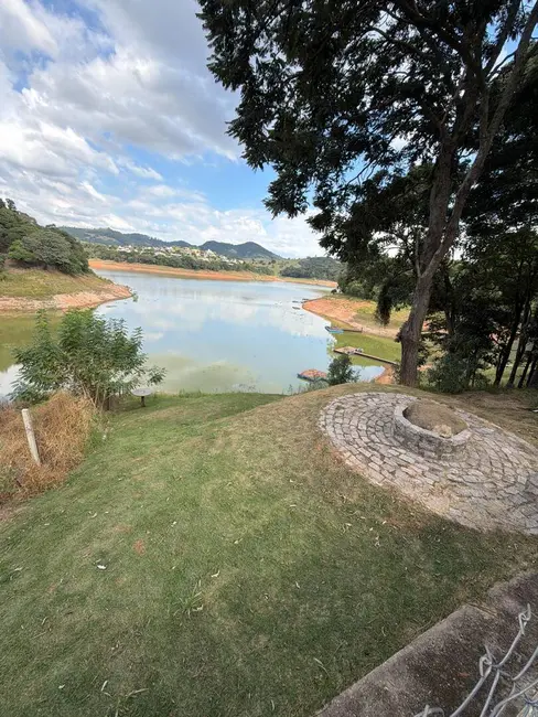Chácara com 4 quartos à venda, 300m2 em Vargem - SP - imagem 6 Foto 6 de Chácara com 4 quartos à venda, 300m2 em Vargem - SP