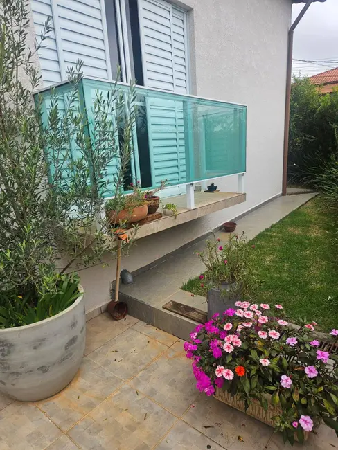 Foto 2 de Casa com 4 quartos à venda, 177m2 em Mairipora - SP