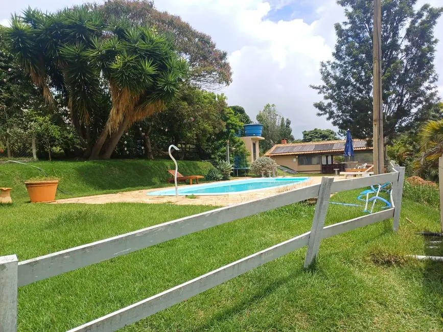 Foto 3 de Chácara com 3 quartos à venda, 250m2 em Pedra Bela - SP