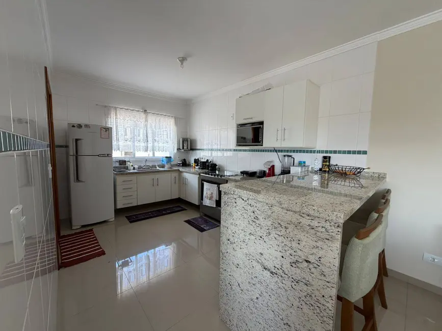 Foto 6 de Casa com 3 quartos para alugar, 115m2 em Jardim dos Pinheiros, Atibaia - SP